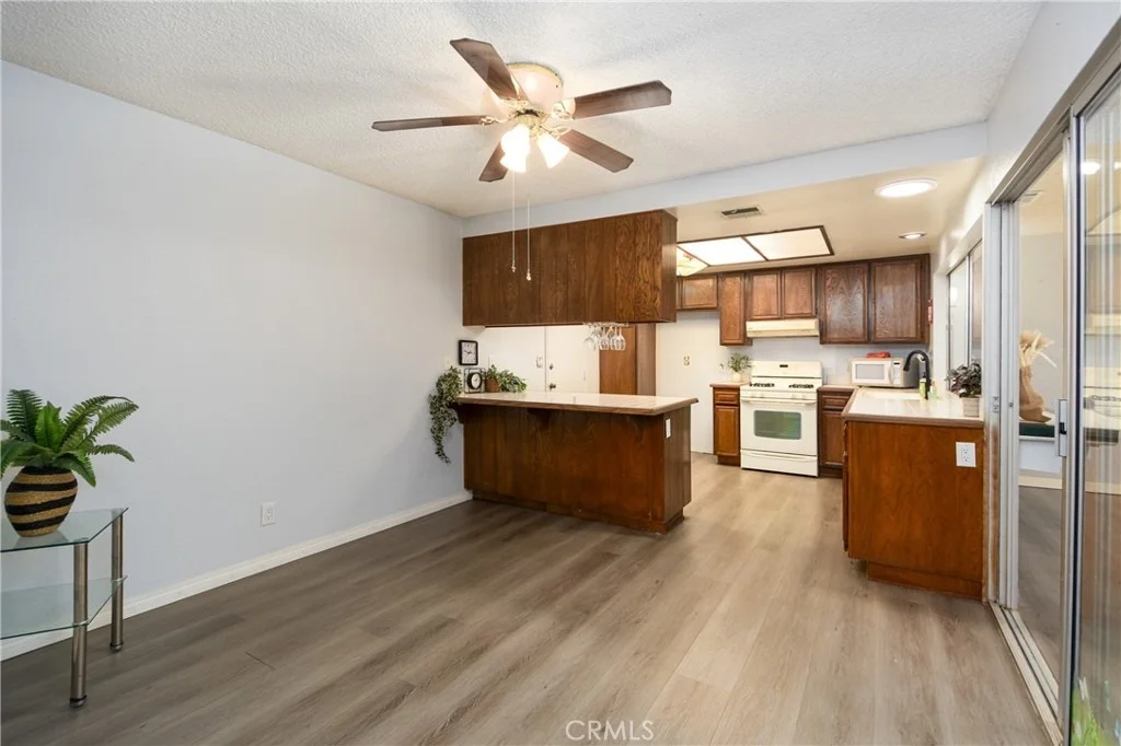 Photo of 2115 Flame Tree