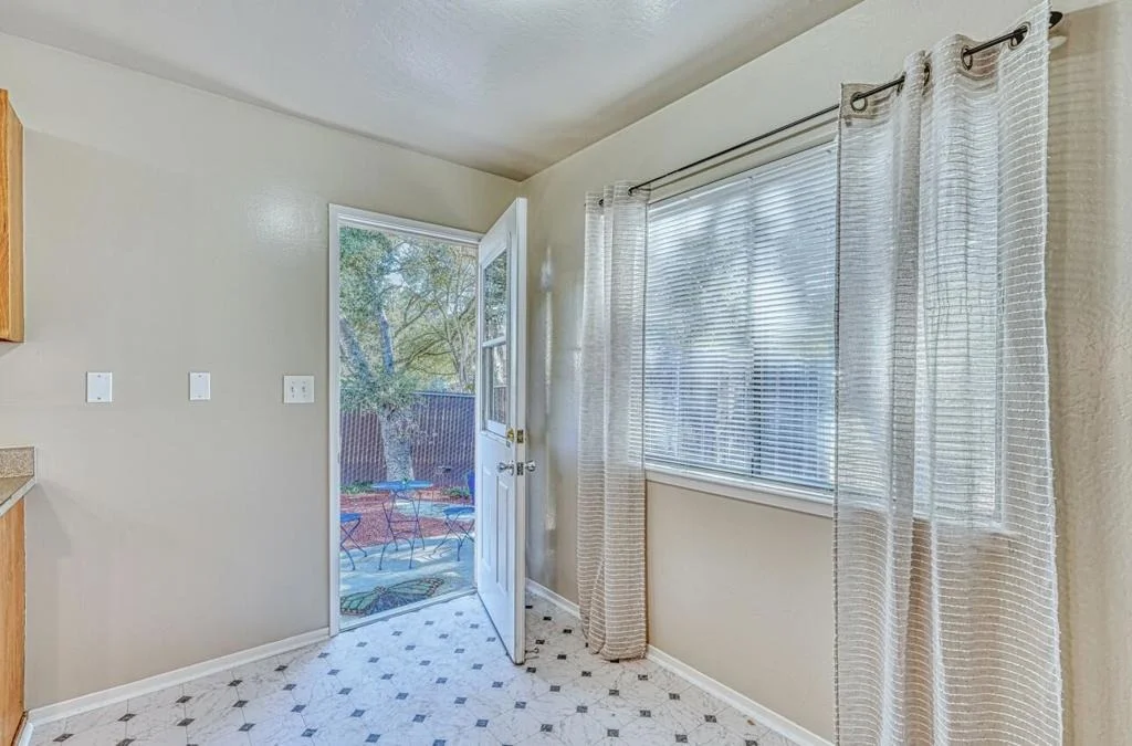 Photo of 7695 Pine Tree Way