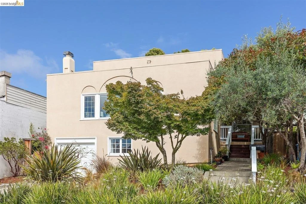 Photo of 355 Arlington Ave