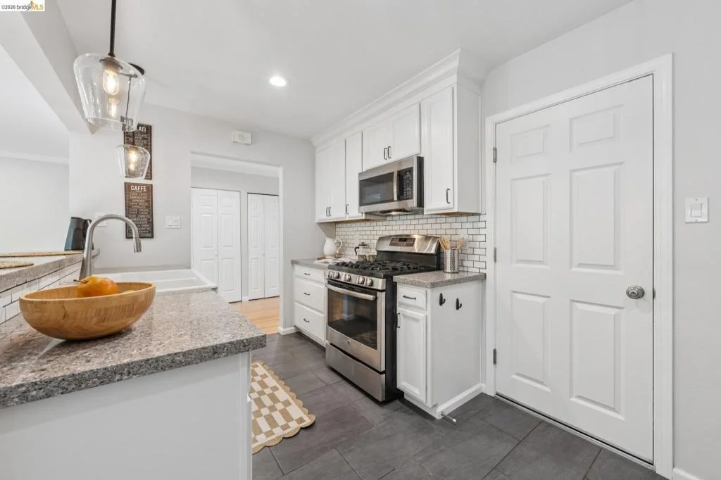 Photo of 1036 Spring Ct
