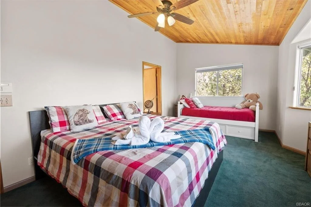 Photo of 1396 La Crescenta Drive