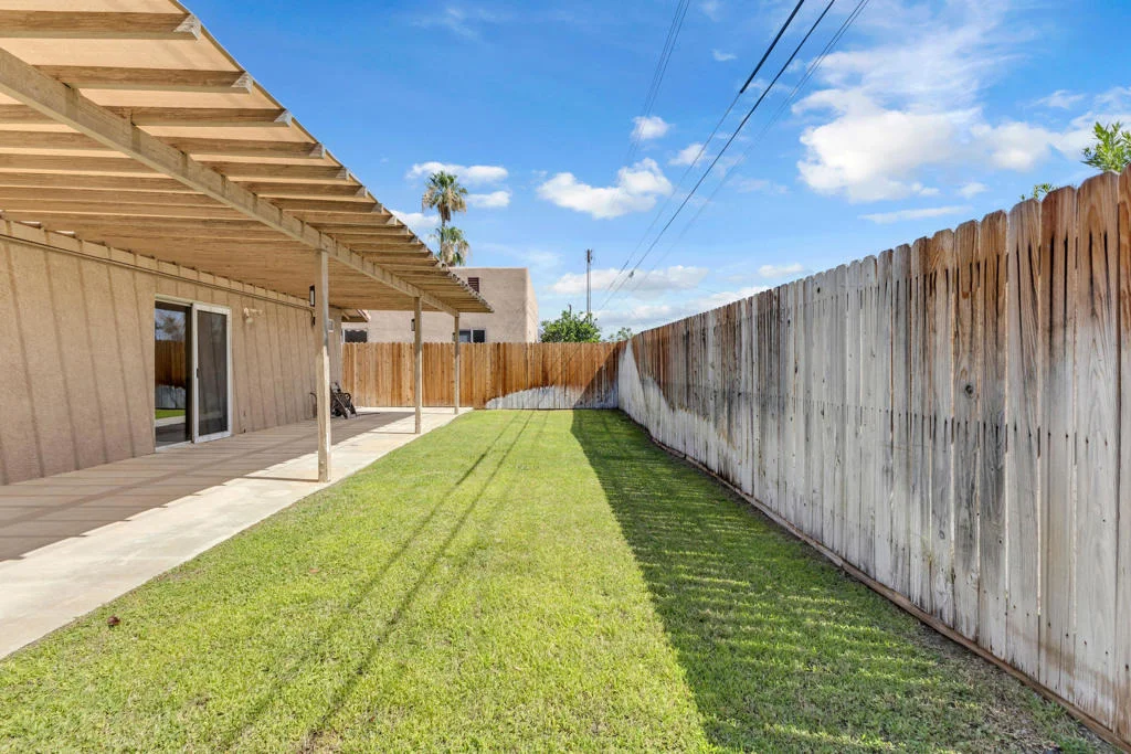 Photo of 52300 Avenida Herrera