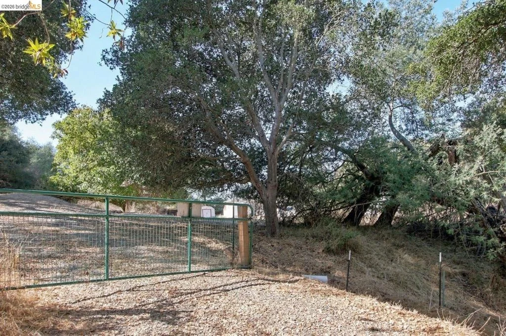 Photo of 2223 Rancho Rd