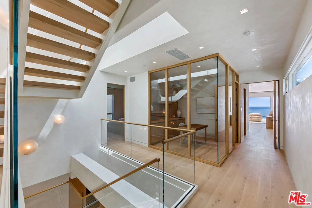 Photo of 31224 Broad Beach Road