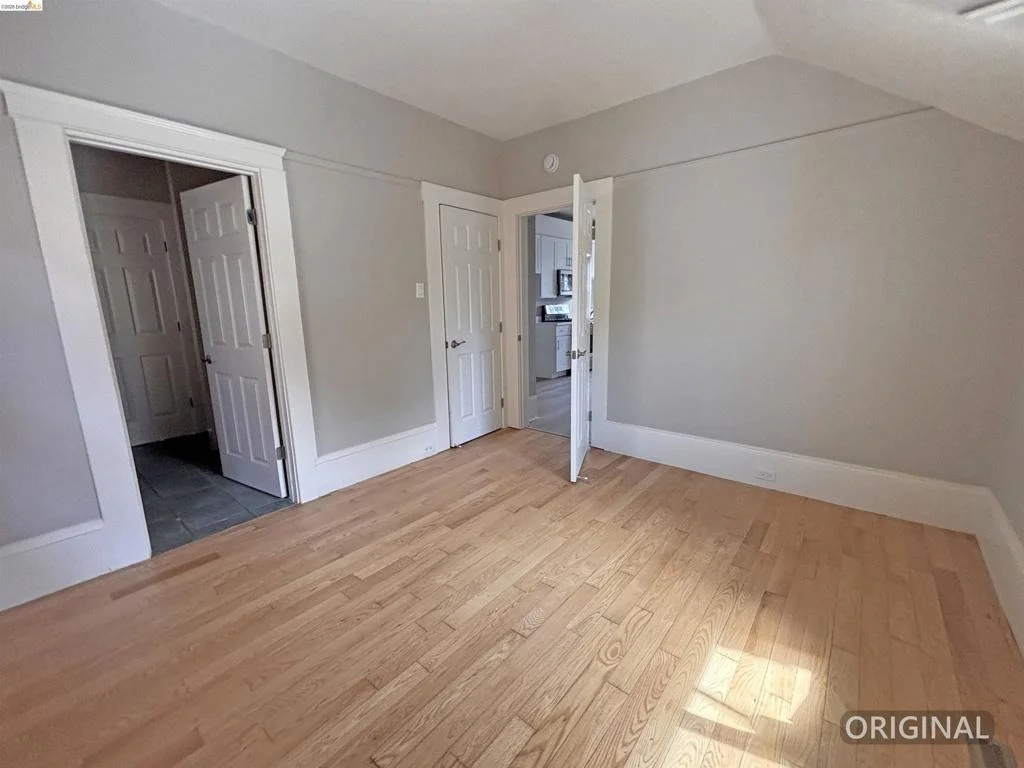 Photo of 2417 Sonoma Blvd