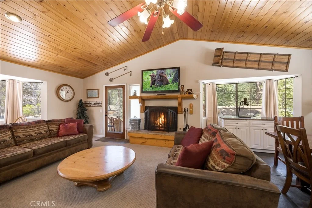 Photo of 42531 Cedar Avenue