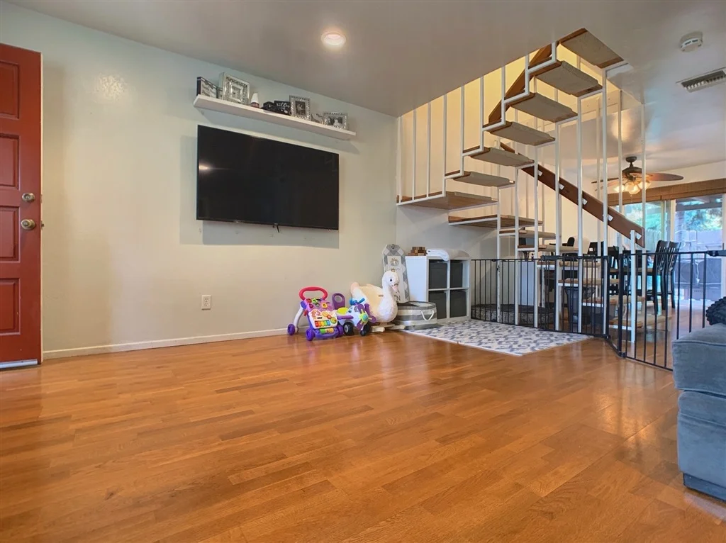 Photo of 8032 Corte Del Sol