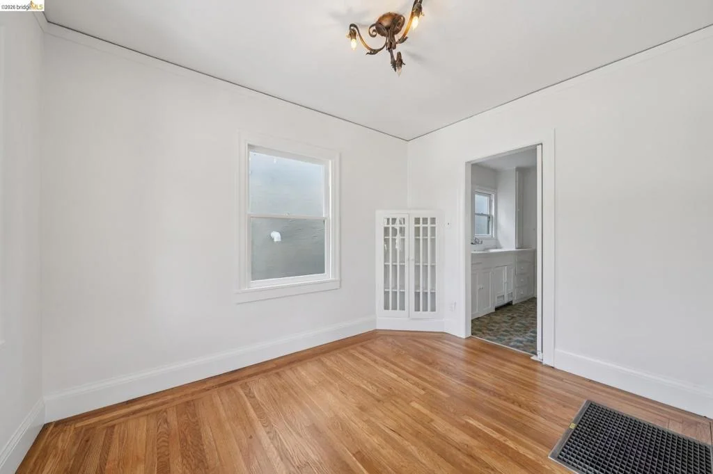 Photo of 736 Key Route Blvd