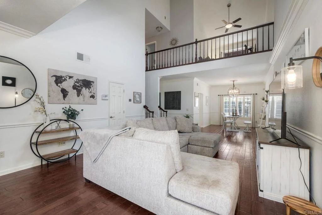 Photo of 975 Rose Arbor Drive
