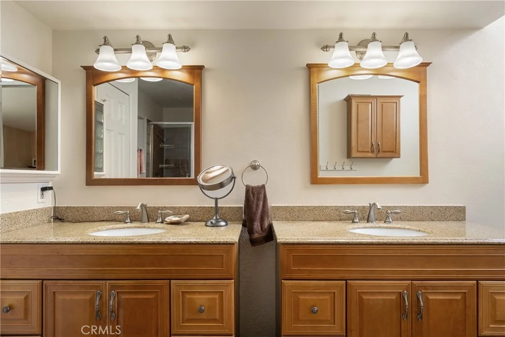 Photo of 2528 Sloan