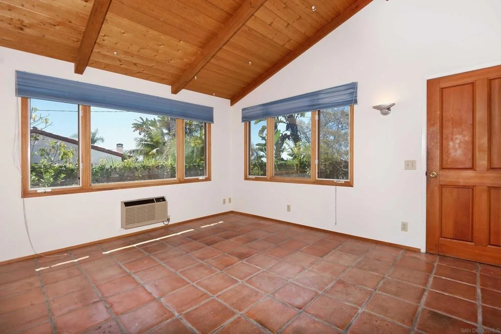 Photo of 6381 Castejon