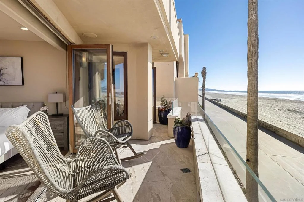 Photo of 3921 Ocean Front Walk