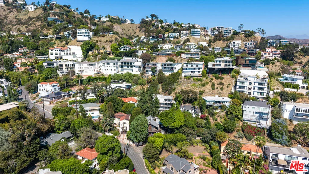 Photo of 8497 Harold Way