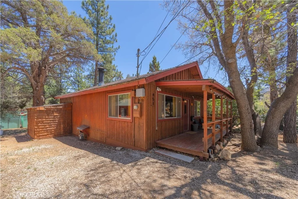 Photo of 451 Cedar Lane