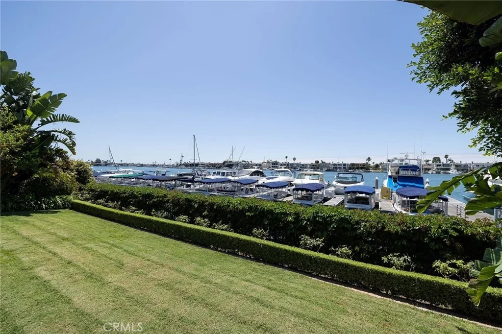 Photo of 2572 Bayshore Drive