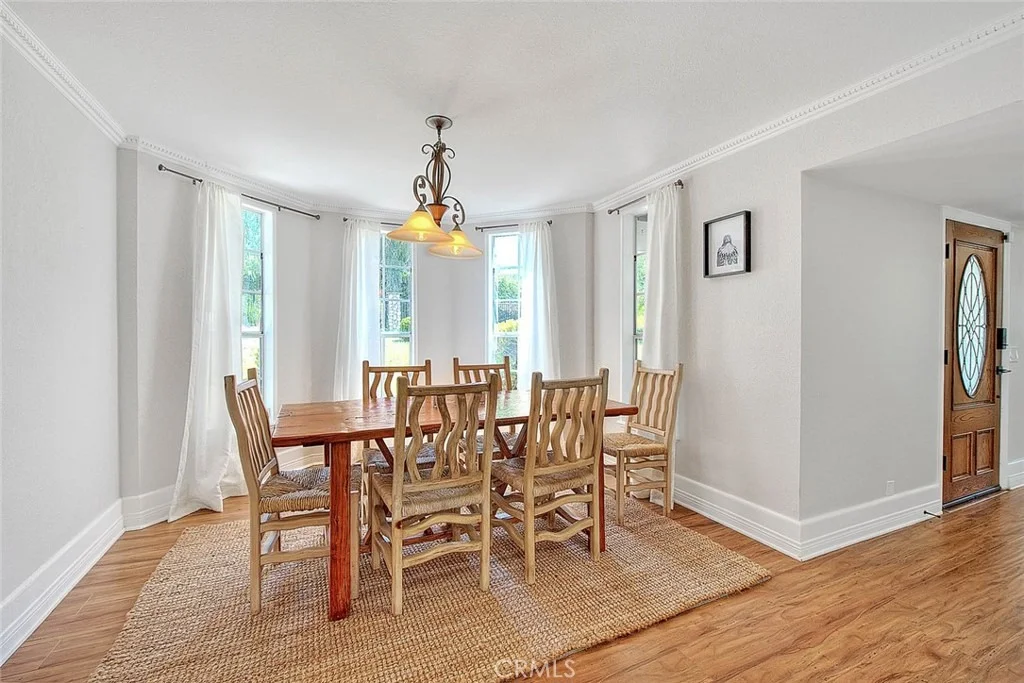 Photo of 750 Jericho
