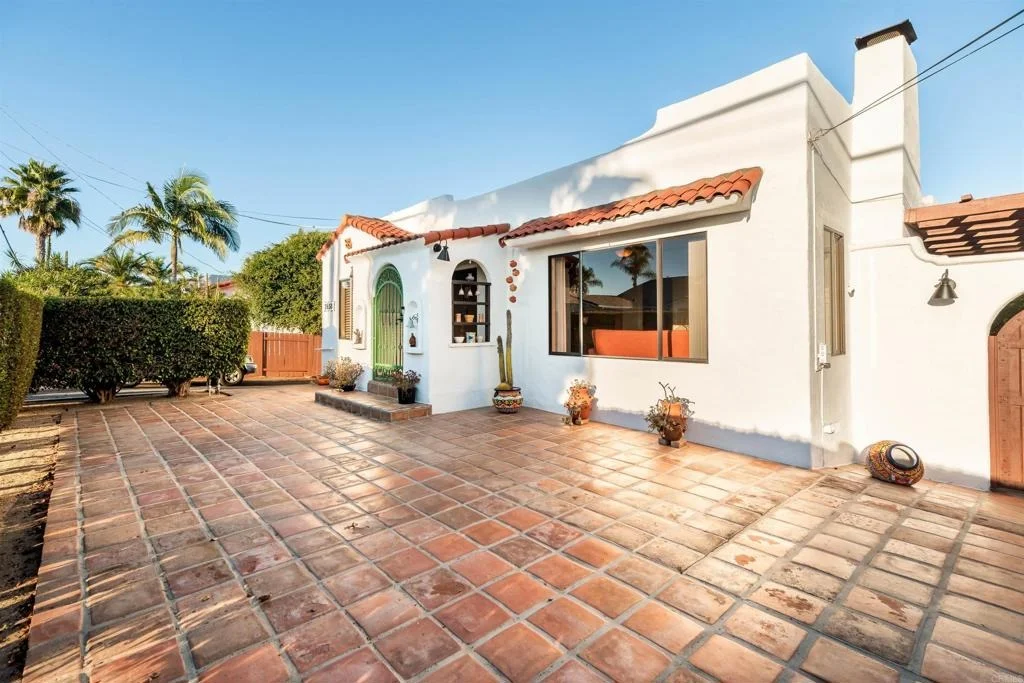 Photo of 2658 Highland Drive