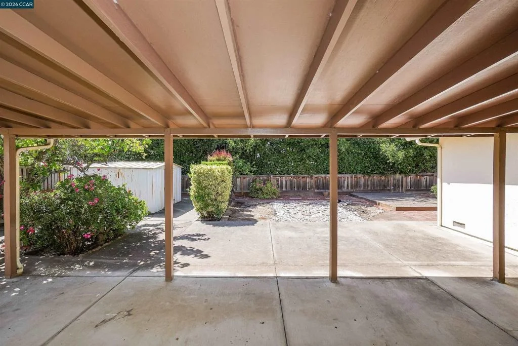 Photo of 121 Violet Rd