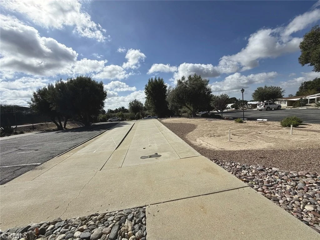 Photo of 10495 Frontier