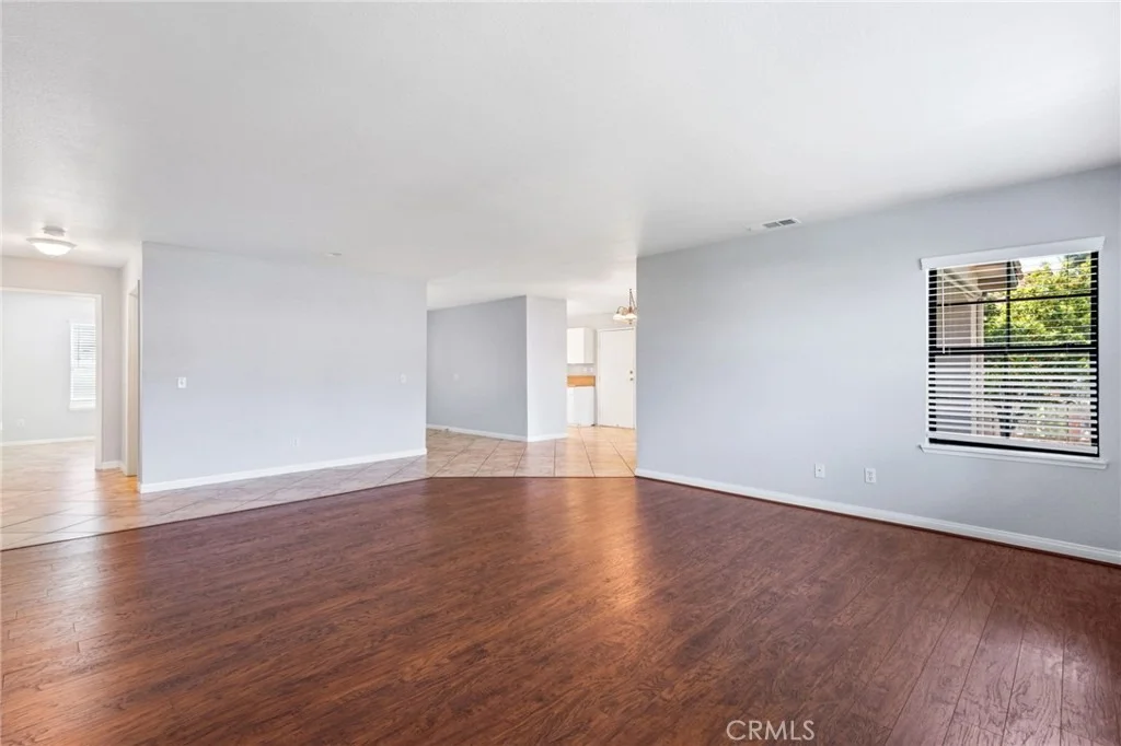 Photo of 1041 Mountain View