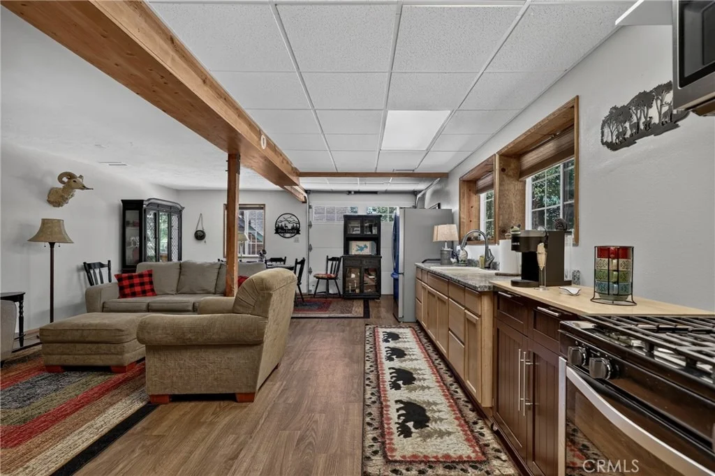 Photo of 615 Grass Valley Rd