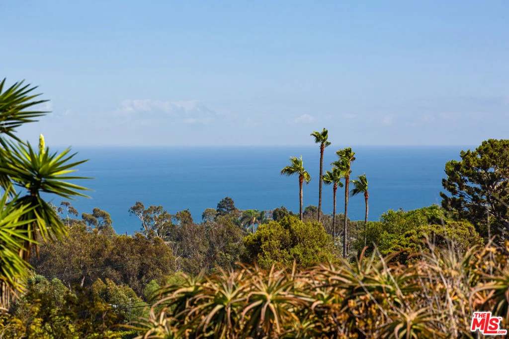Photo of 6754 Dume Drive