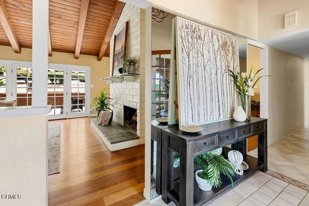 Photo of 567 N Avocado Place