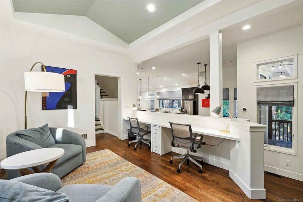 Photo of 4525 27 Conrad Drive