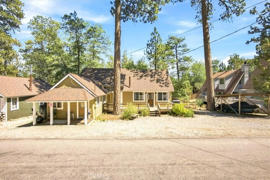 Photo of 683 Sunset Lane