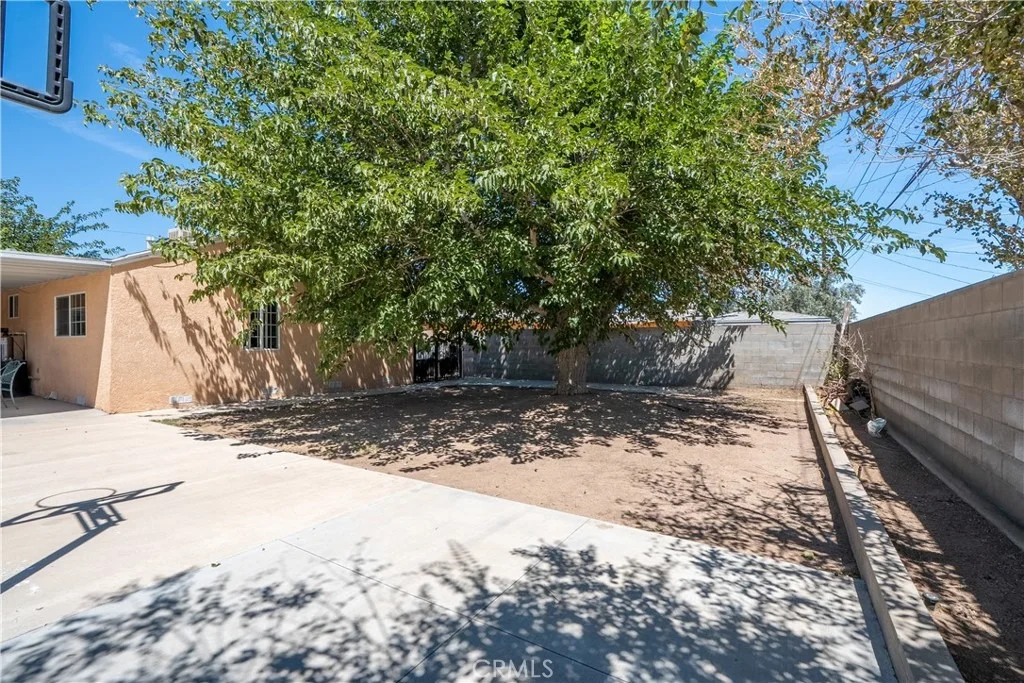 Photo of 38632 Lemsford Avenue