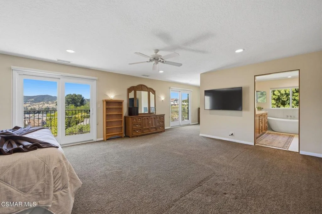 Photo of 554 Lone Oak Drive