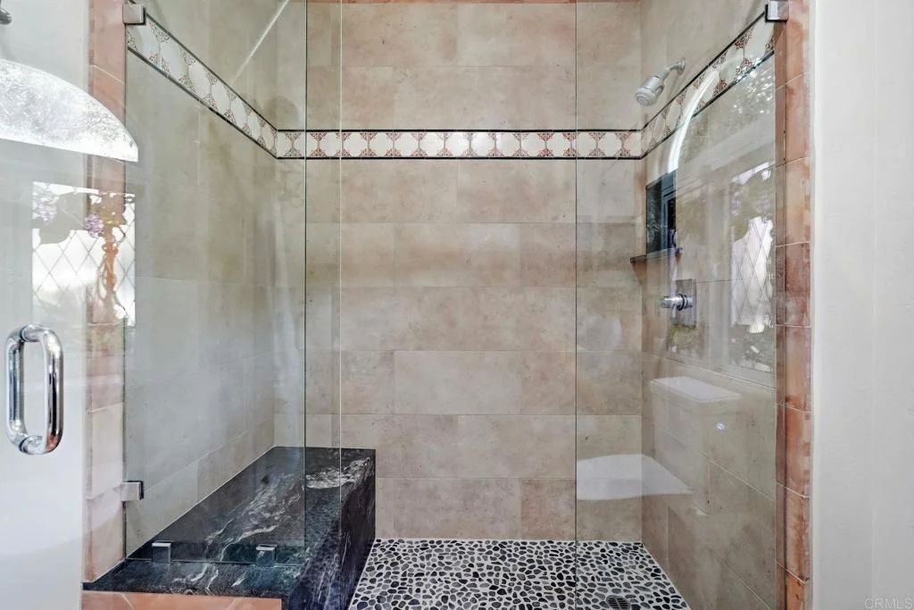 Photo of 2484 Dos Lomas