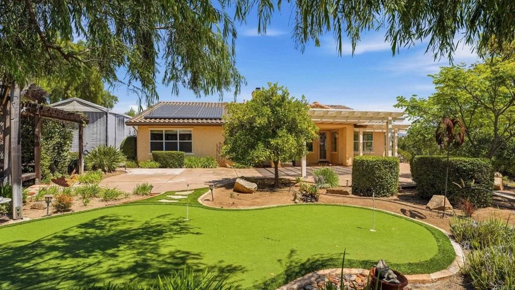 Photo of 2527 Southern Oak Road