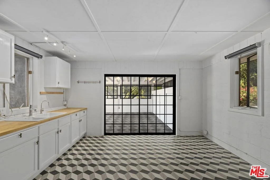 Photo of 3065 S S Foose Road