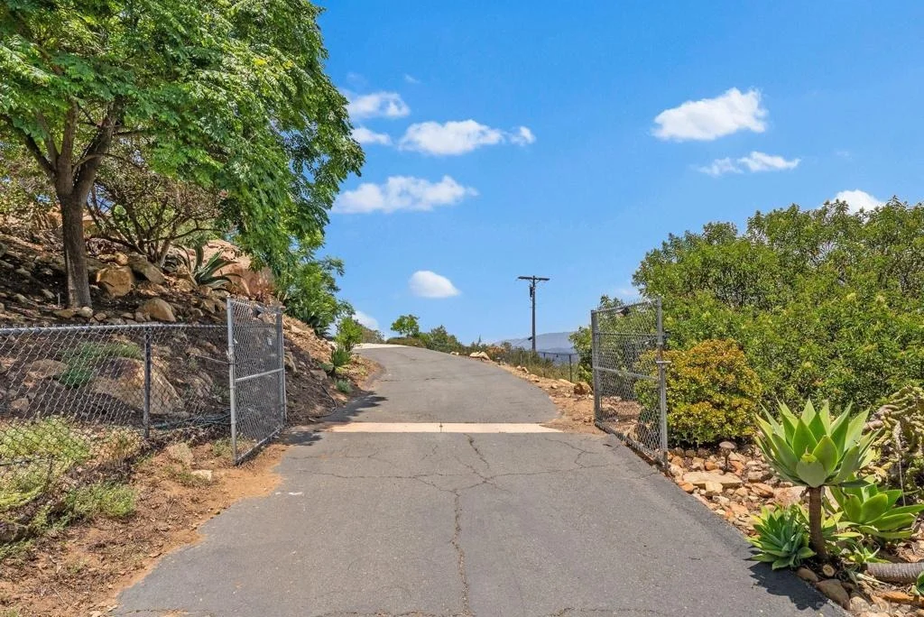Photo of 12443 Mirar De Valle