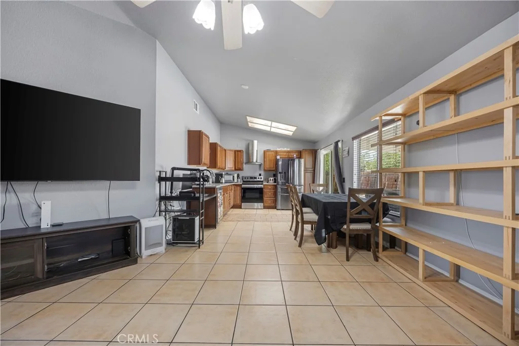 Photo of 10716 Wakefield Street E