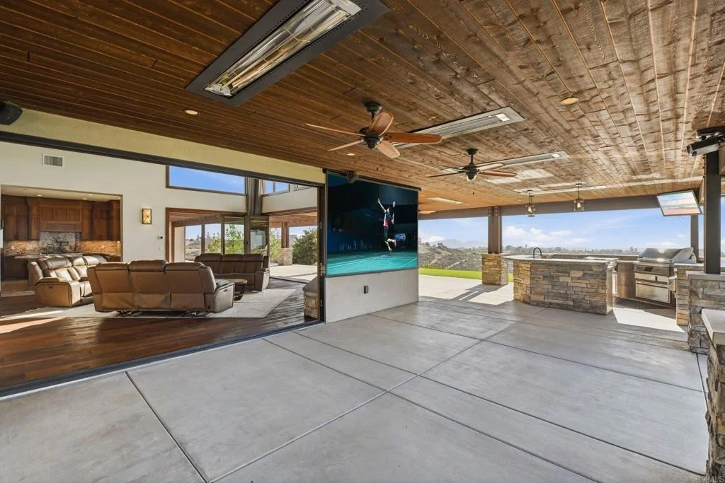 Photo of 19576 Paradise Mountain Road