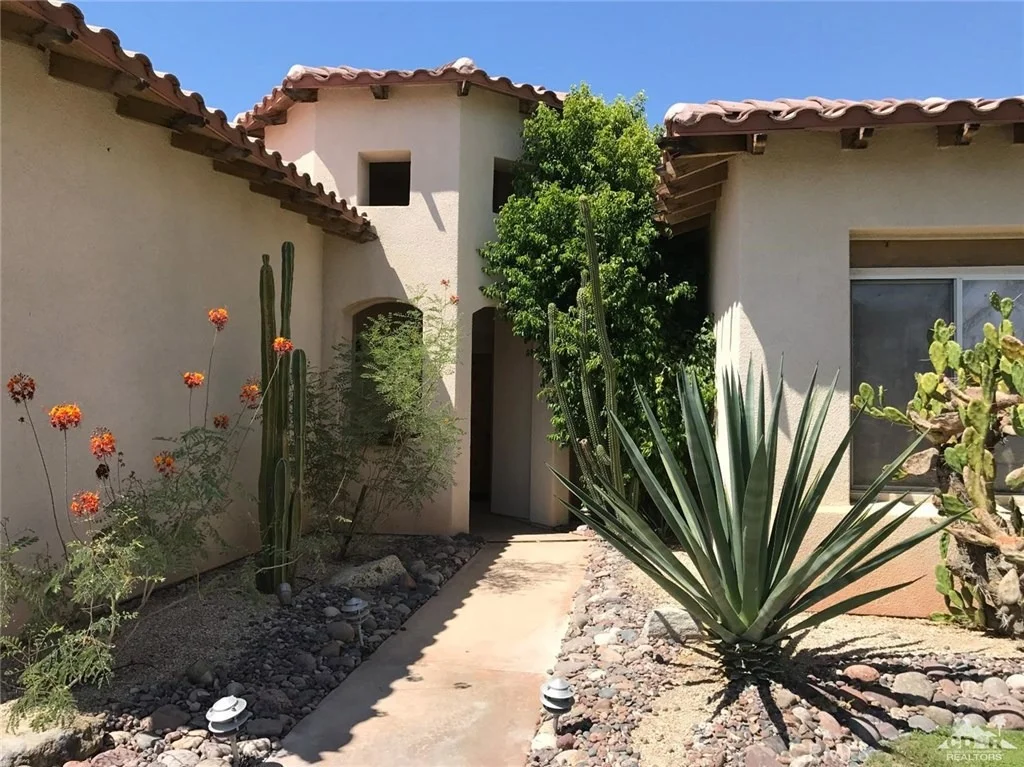 Photo of 10 Tucson Circle