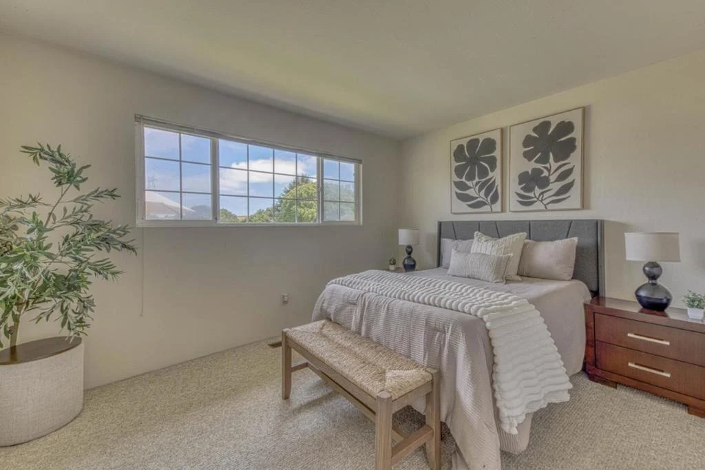 Photo of 15460 Oak Hills Drive