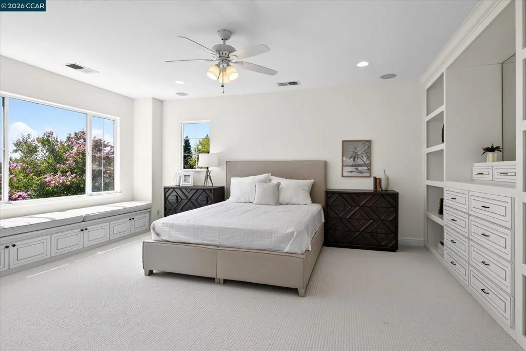 Photo of 3086 Hastings Way