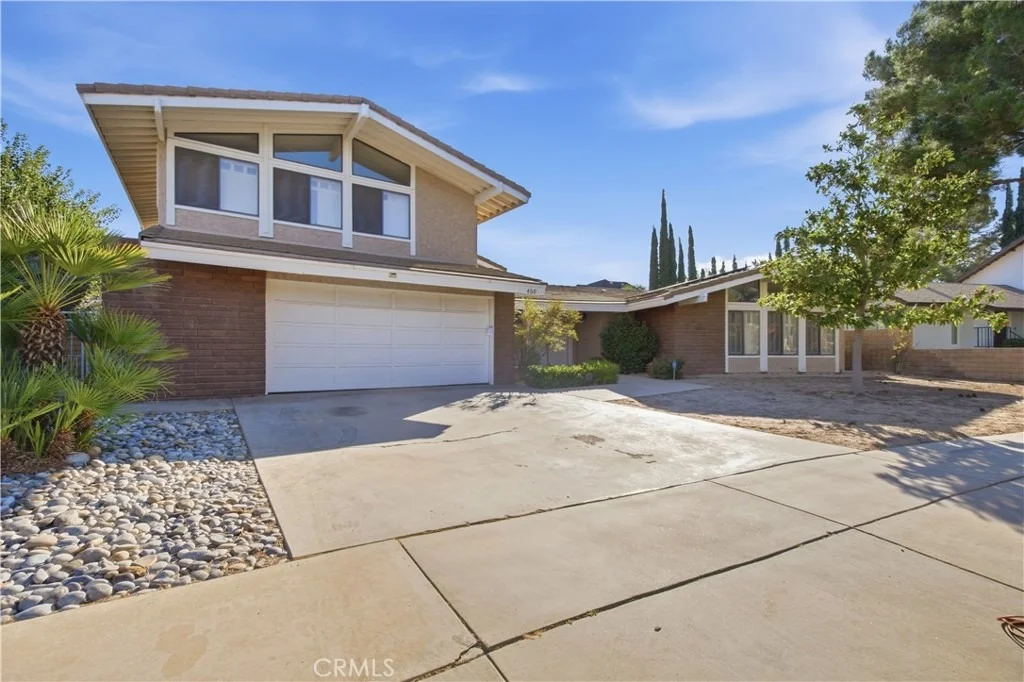 Photo of 450 Fairway Drive