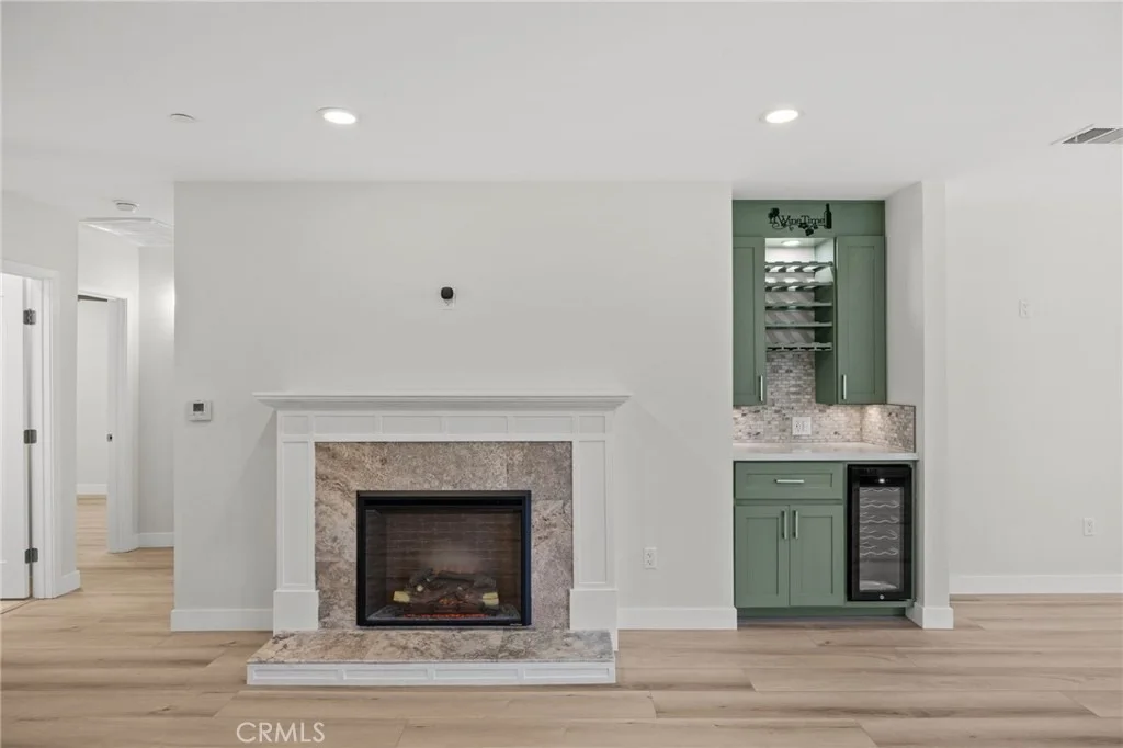 Photo of 4623 Center Avenue