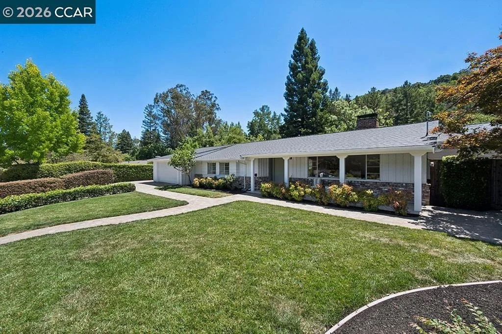 Photo of 3435 Black Hawk Rd