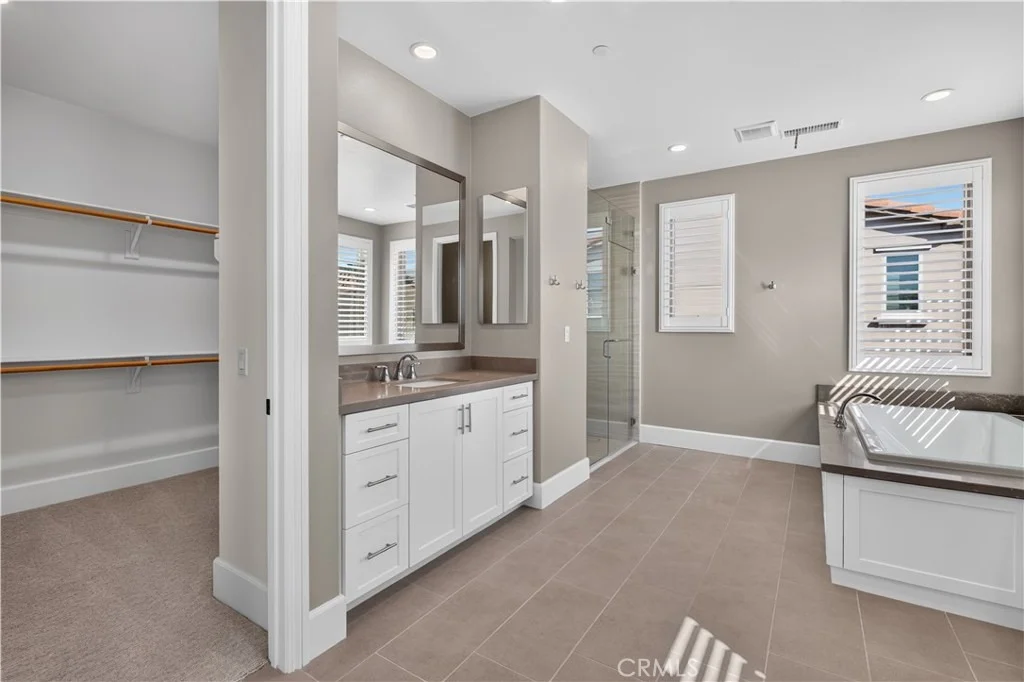 Photo of 66 Royal Pne