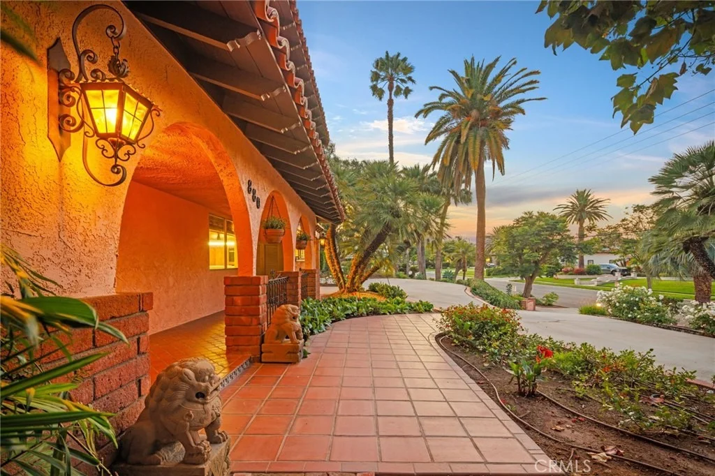 Photo of 880 Encanto Street