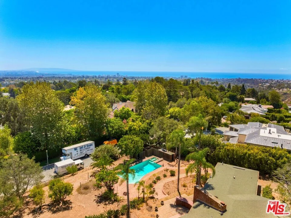 Photo of 1601 Capri Drive