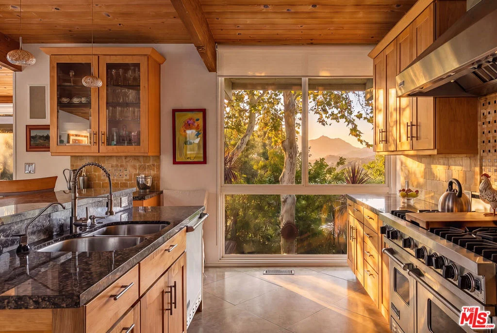 Photo of 679 Wonder View Drive