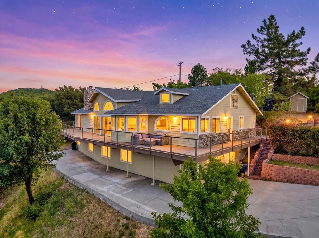 Photo of 1577 Oak Land
