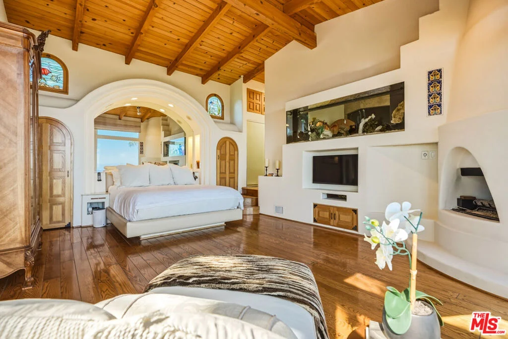 Photo of 3400 Coast View Drive