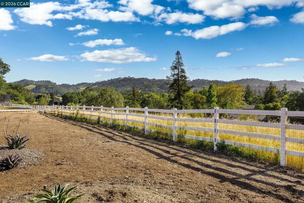Photo of 2050 Shell Ridge Trl